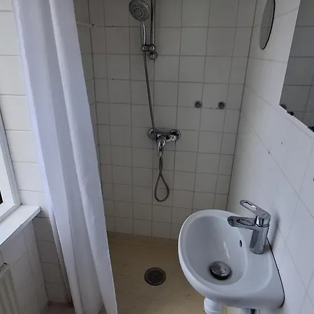 3 V Taglejlighed I Byggeforeningshus I Roligt Kvarter *